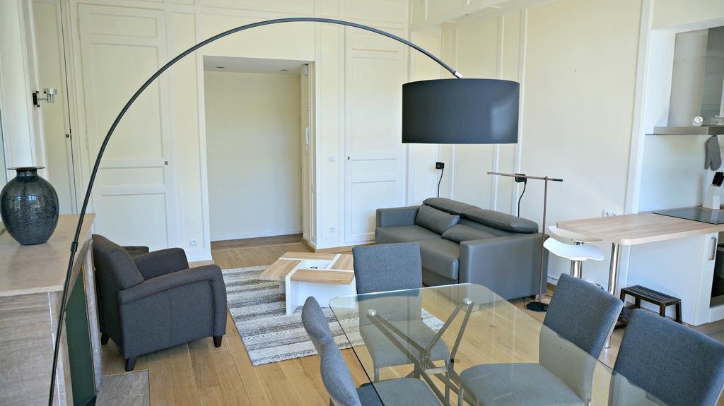 Little Suite - Colas Rijsel Buitenkant foto